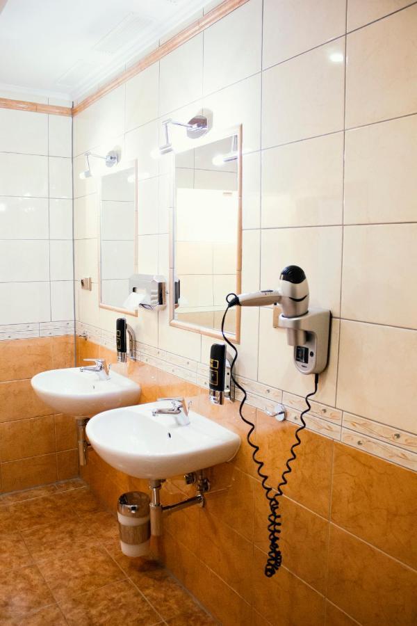 Penzion Anesis - Apartmany Turčianske Teplice Extérieur photo