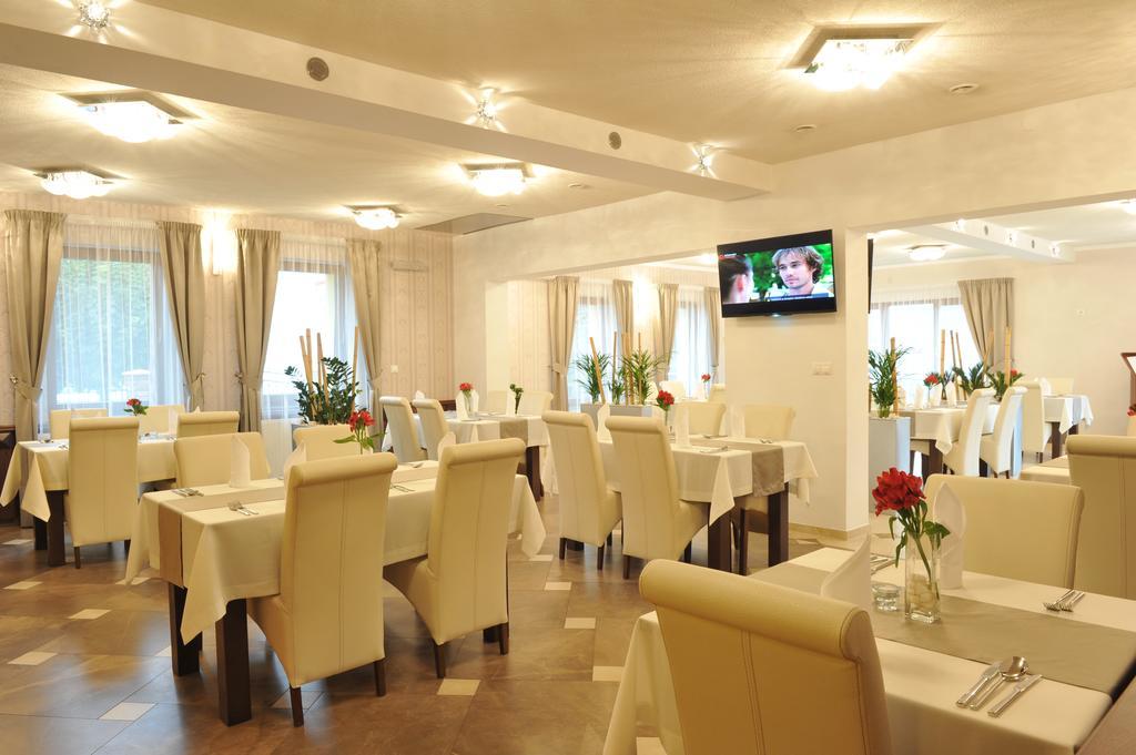 Penzion Anesis - Apartmany Turčianske Teplice Extérieur photo